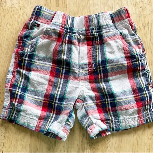 Tommy Hilfiger shorts 18 mos - Picture 1 of 4